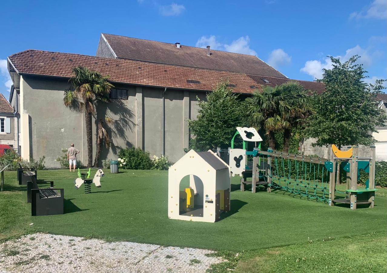 Apartament La Visitation - 30 Orthez Zewnętrze zdjęcie